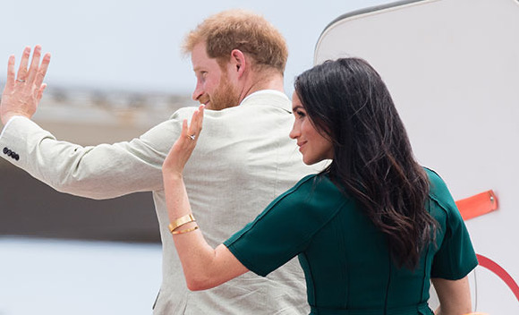 Meghan Markle İngiltere'den ayrıldı Meghan Markle İngiltere'den ayrıldı