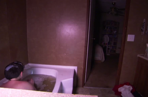 Aynı suyla 3 kişilik banyo Aynı suyla 3 kişilik banyo